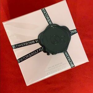 V&R Flowerbomb new in box